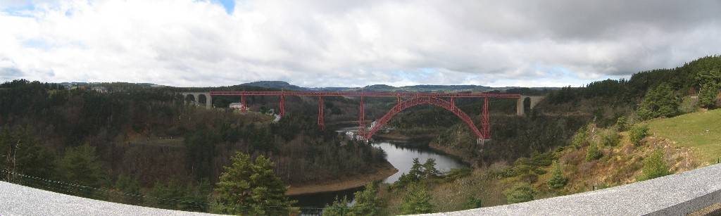 Panorama Eisenbahnviadukt von Garabit