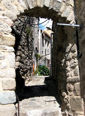 Eus - un des plus beaux villages de France