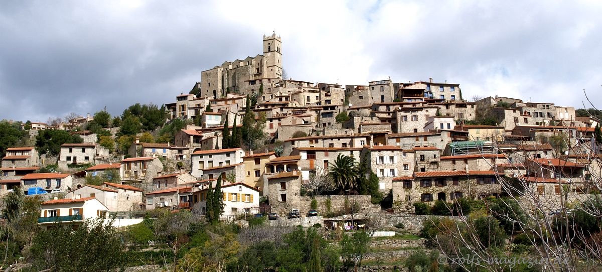 Eus - un des plus beaux villages de France