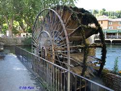 Wasserrad in Fontaine-de-Vaucluse